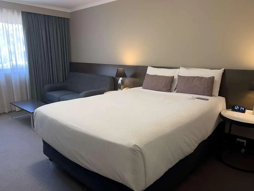 Pavilion On Northbourne Canberra 4*,